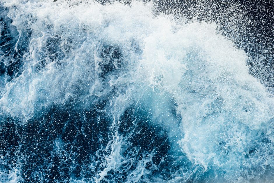 Nature Close Up Of A Powerful Ocean Wave Breaking With Dramatic White Foam. HD Wallpaper #3828